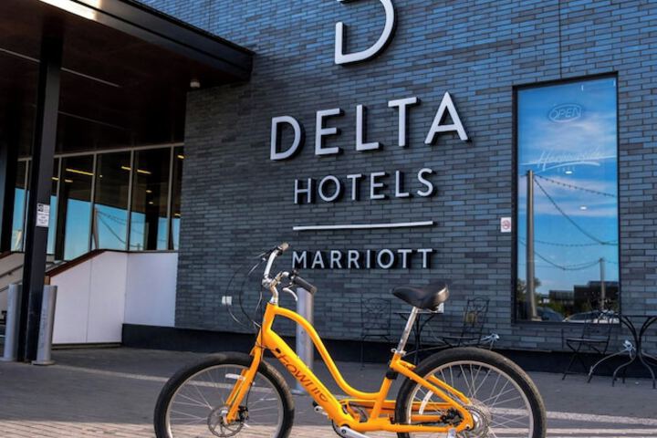 Delta Hotels by Marriott Thunder Bay