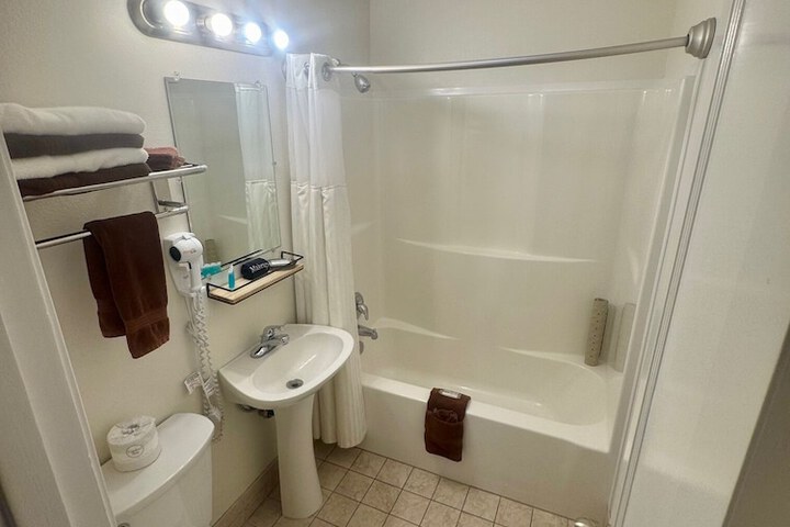 Ocean Breeze Motel