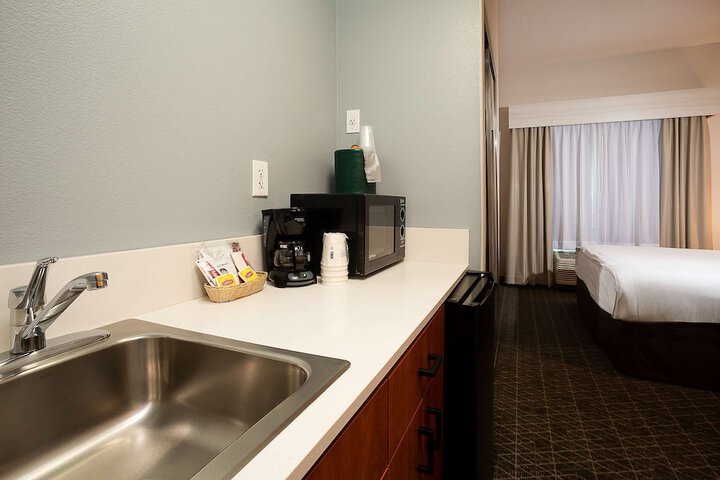 Room 20 of 37