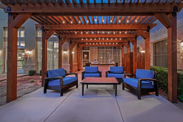 Terrace/Patio 32 of 33