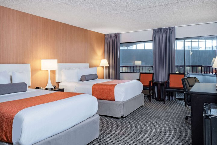 Room 15 of 28