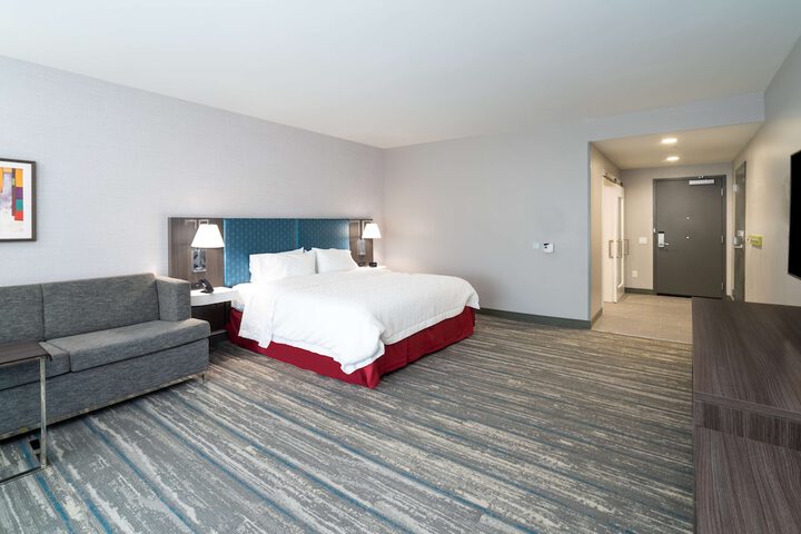 Room 7 of 30