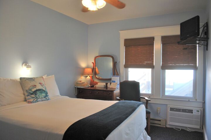 Room 12 of 63
