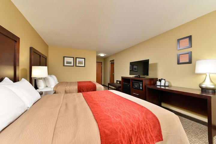 Room 11 of 28