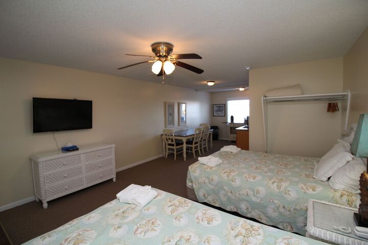 Room 27 of 44