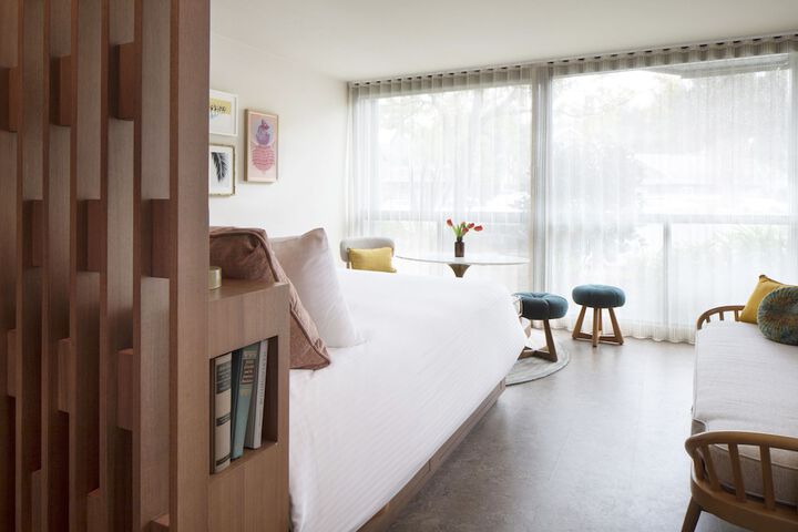 Room 30 of 82