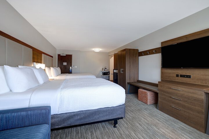 Holiday Inn Express & Suites Grand Rapids South - Wyoming by IHG