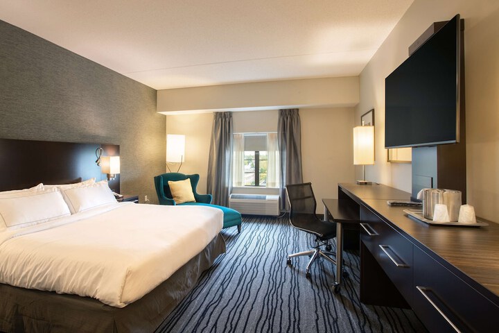 Room 21 of 38