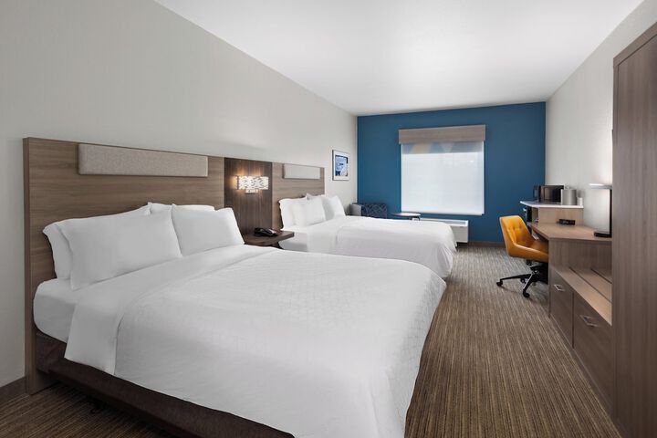 Room 17 of 47