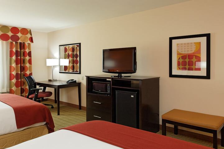 Room 15 of 36