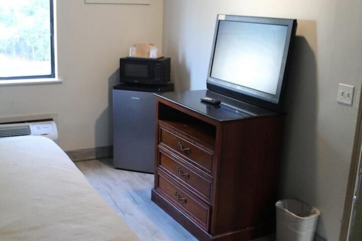 Room 13 of 22
