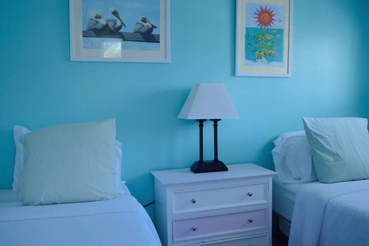 Room 110 of 198