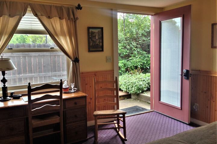 Room 16 of 79