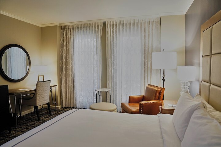 Room 90 of 122