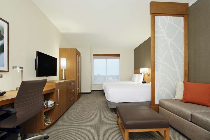Room 30 of 50