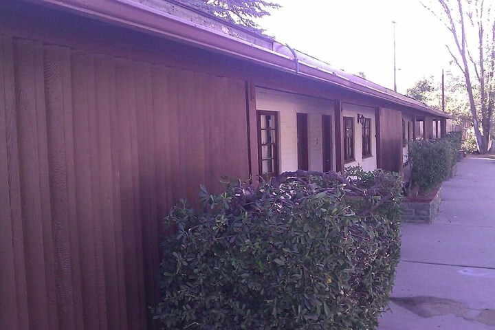 Ranch Motel