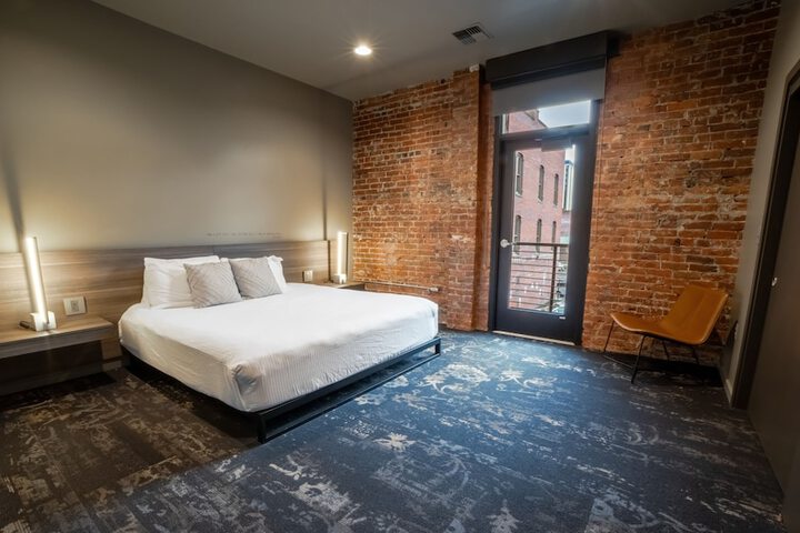 Montvale Hotel