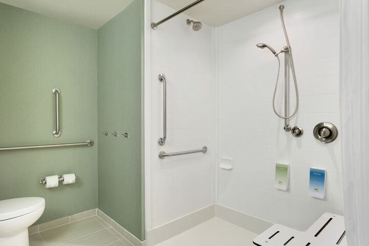 Room 15 of 22