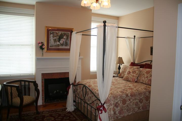 Room 48 of 64