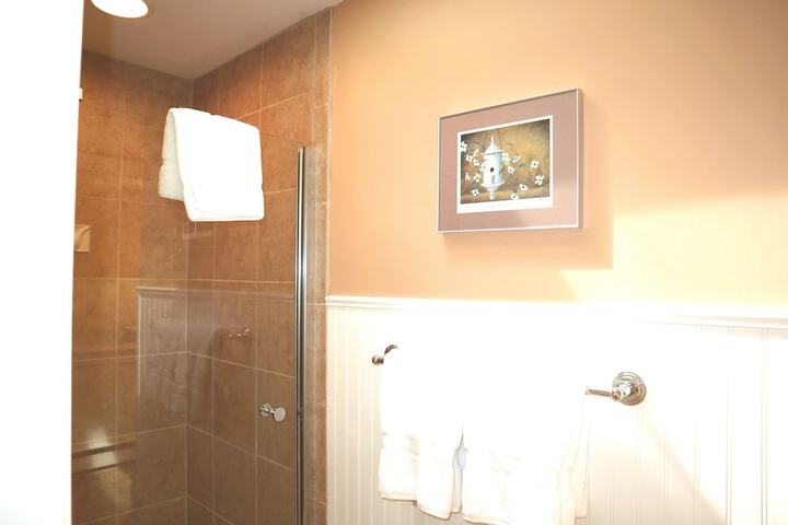 Room 54 of 106