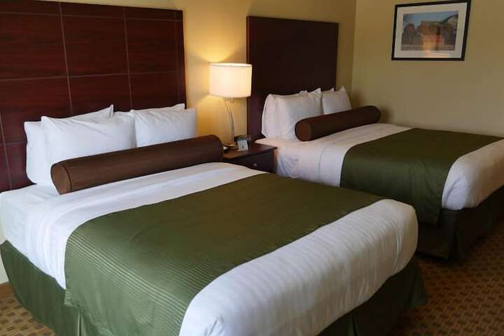 Cobblestone Inn & Suites – Soda Springs