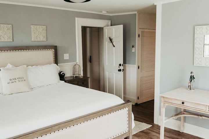 Room 26 of 79