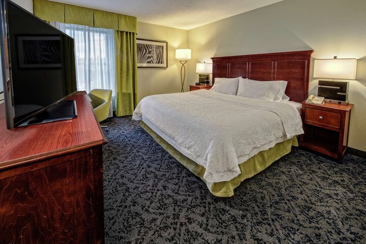 Hampton Inn by Hilton Charlotte / Matthews