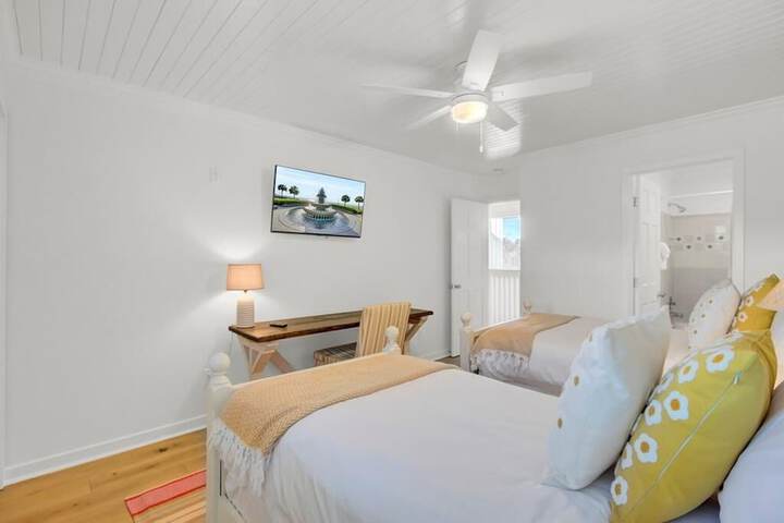Racquet Club 35 by Wild Dunes in Resort Core