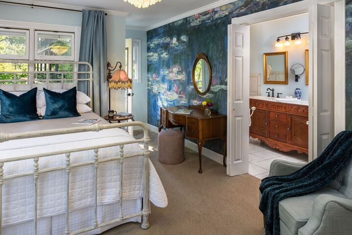 Room 9 of 37