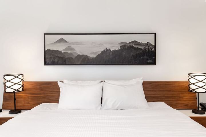 Adara Hotel
