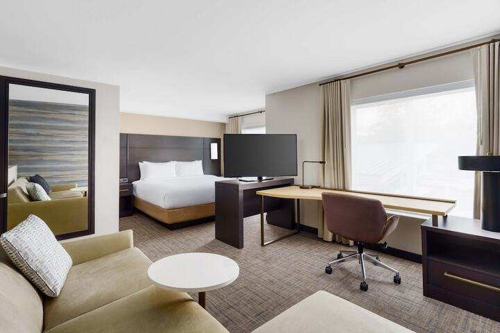 Room 18 of 30