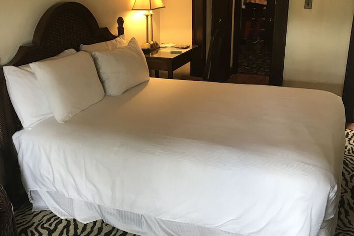 Room 18 of 40