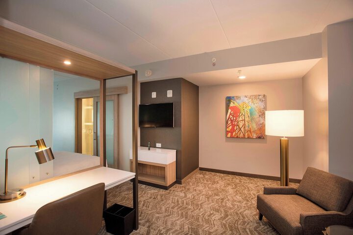 Room 44 of 63