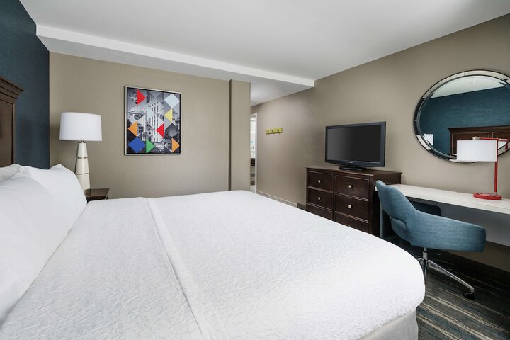Room 12 of 35