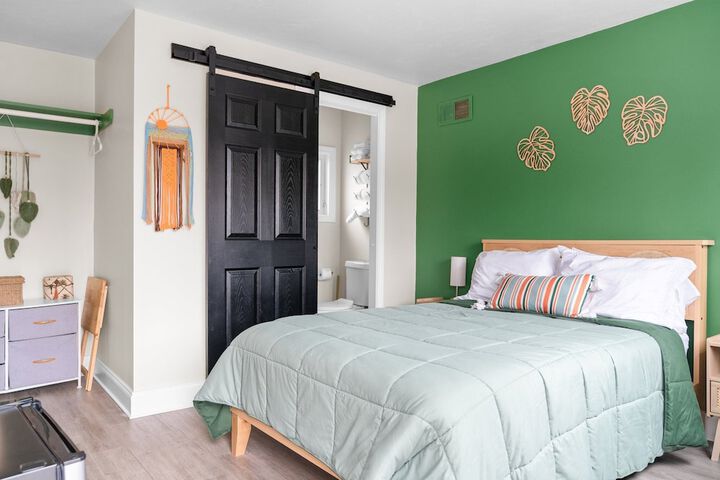 Room 8 of 31