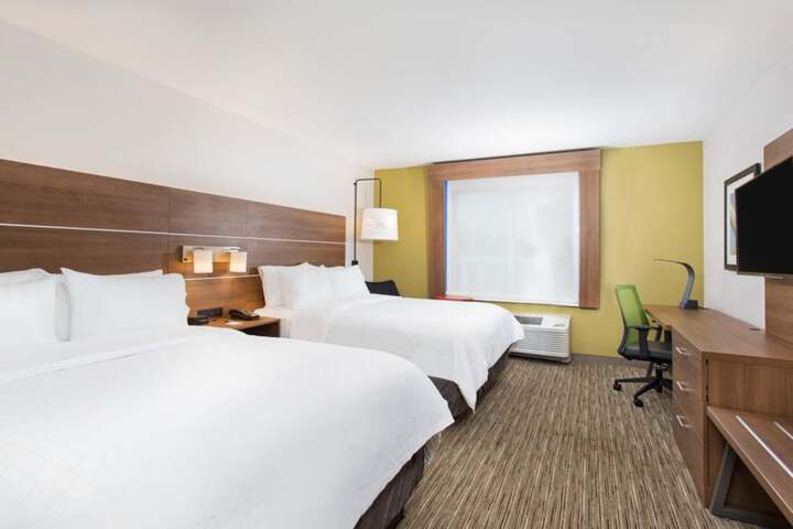 Holiday Inn Express & Suites La Grange by IHG