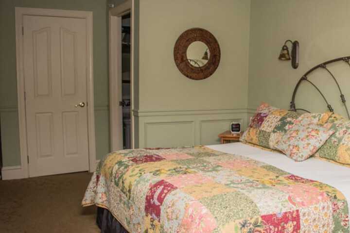 Vandiver Inn