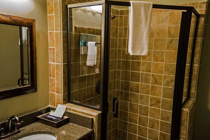 REDTAIL MOUNTAIN RESORT