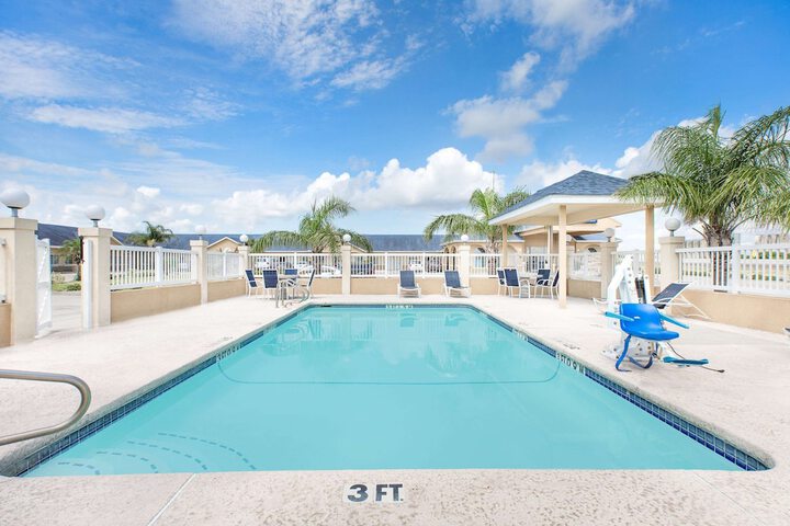 Pool 9 of 47