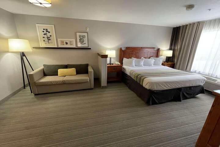 Room 19 of 28