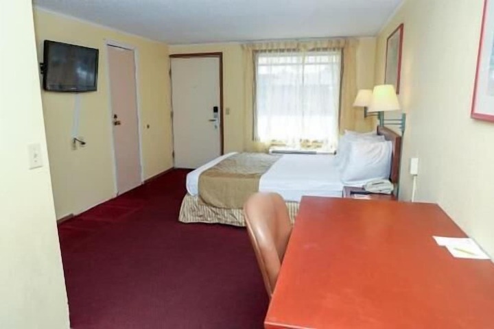 Room 14 of 29