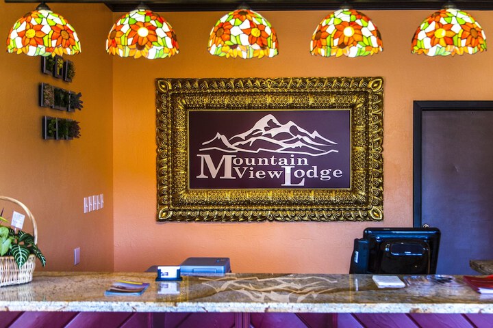 Mountain View Lodge