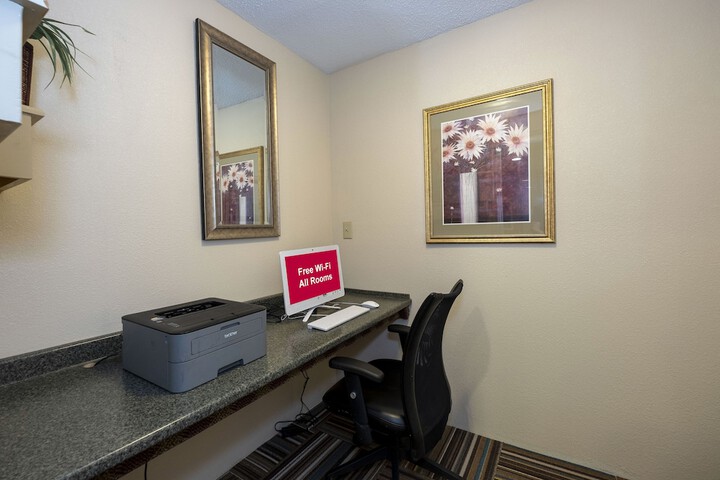 Business Center 45 of 46