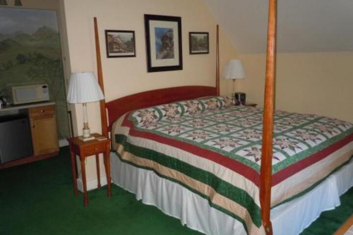 Fitch Hill Inn