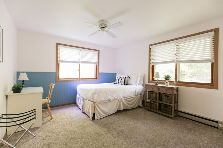 Room 67 of 156