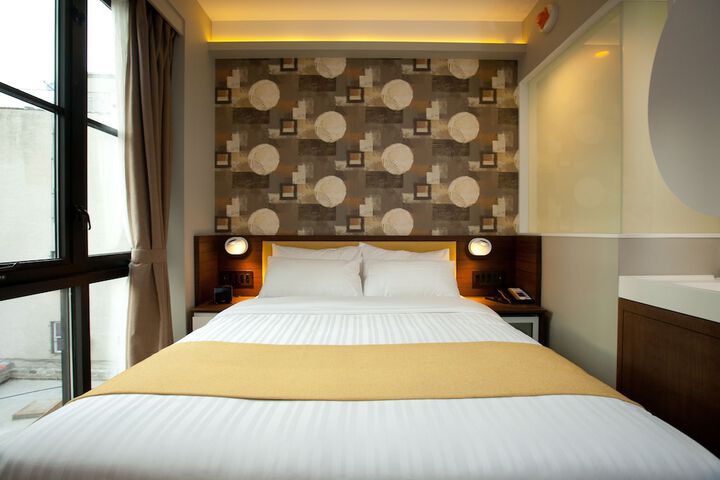 Room 14 of 43