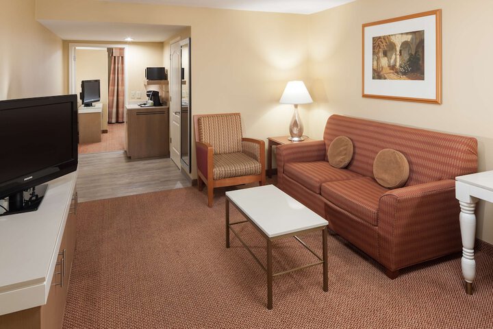 Room 26 of 49