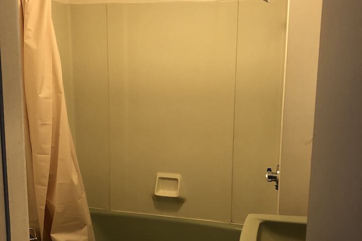 Room 22 of 25