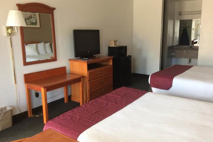 Room 43 of 47