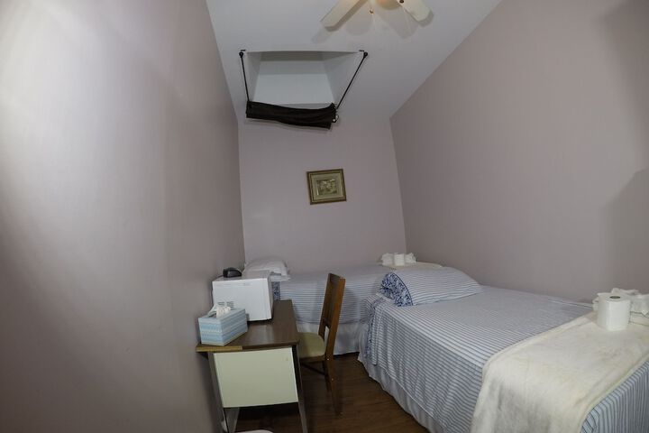 Room 53 of 73